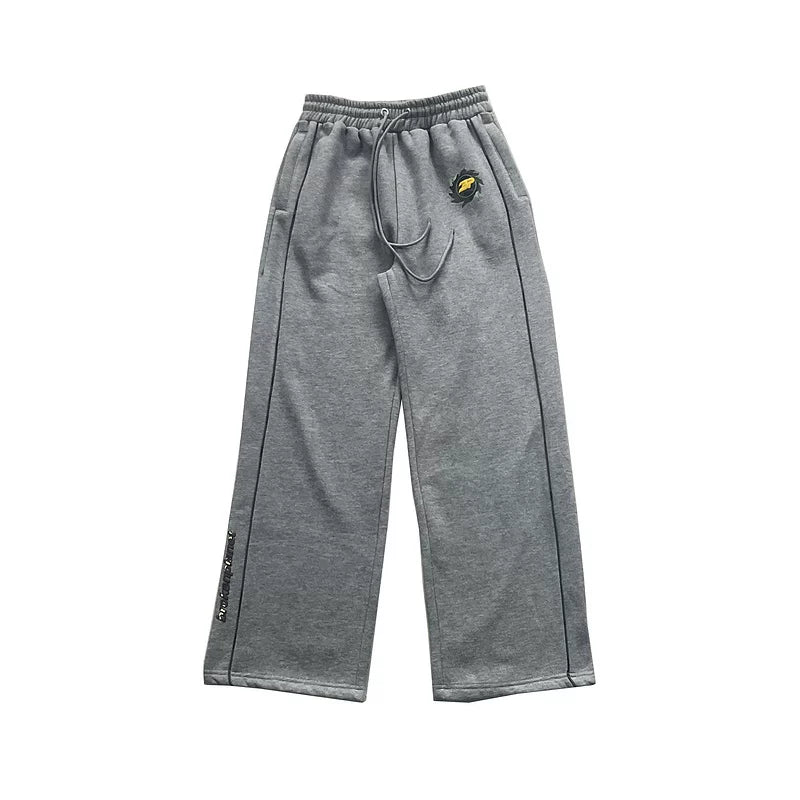 Broken Planet sweatpants are a niche European and American street fashion brand, suitable for both men and women. They are loose and plush straight leg long pants